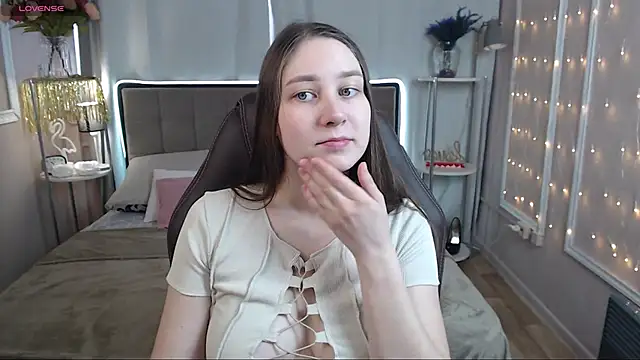 Snapshot of MollyBrams chatting on March 1, 5:09 am MollyBrams online show from March 1, 5:09 am