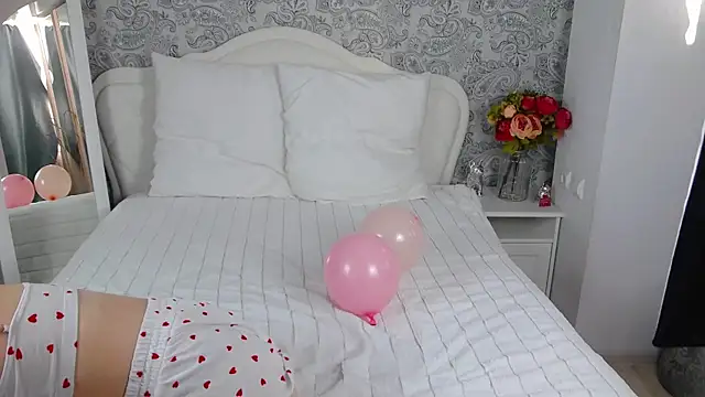 Snapshot of MollyBrams chatting on September 28, 4:07 am MollyBrams online show from September 28, 4:07 am