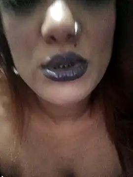 Snapshot of Indianpleasure300 chatting on January 26, 8:34 pm Indianpleasure300 online show from January 26, 8:34 pm