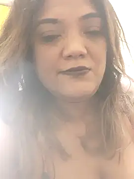 Indianpleasure300 online show from May 27, 3:42 pm