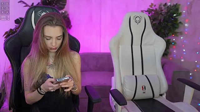 Kisasolo online show from March 18, 8:15 pm