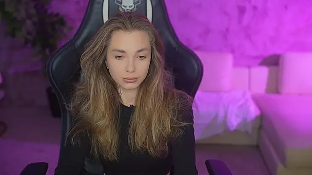 Kisasolo online show from October 3, 7:00 pm