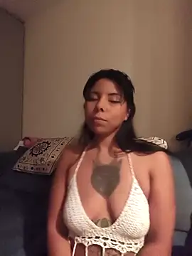 Snapshot of Diosagata chatting on May 2, 2:05 am Diosagata online show from May 2, 2:05 am