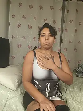 Snapshot of Diosagata chatting on May 17, 4:43 am Diosagata online show from May 17, 4:43 am