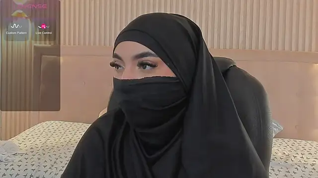 Snapshot of Sooffii_1 chatting on March 12, 5:24 am Sooffii 1 online show from March 12, 5:24 am