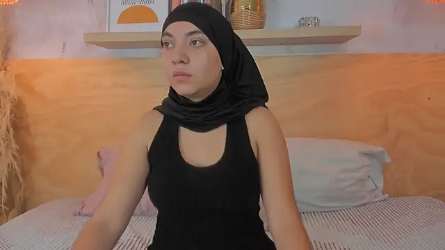 Snapshot of Sooffii_1 chatting on September 11, 7:14 pm Sooffii 1 online show from September 11, 7:14 pm