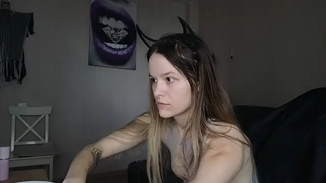 Snapshot of Nate__ chatting on November 2, 8:06 am Nate online show from November 2, 8:06 am