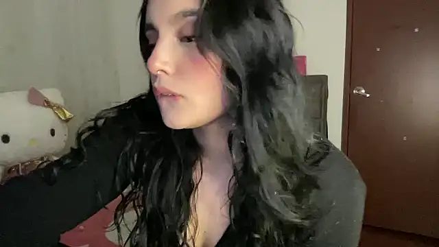 Snapshot of salome_polaniiee chatting on May 30, 5:04 am salome polaniiee online show from May 30, 5:04 am