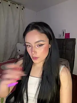 Snapshot of salome_polaniiee chatting on June 6, 5:56 am salome polaniiee online show from June 6, 5:56 am
