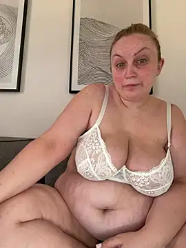 BBW Nora online show from July 25, 6:55 am