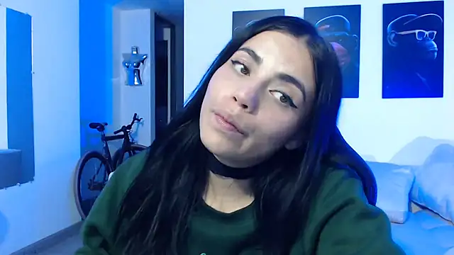 Snapshot of i_am_nina_ chatting on January 7, 12:55 am i am nina online show from January 7, 12:55 am