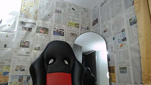 Snapshot of i_am_nina_ chatting on March 19, 2:05 am i am nina online show from March 19, 2:05 am