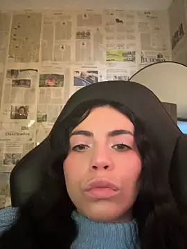 i am nina  online show from April 27, 9:13 pm