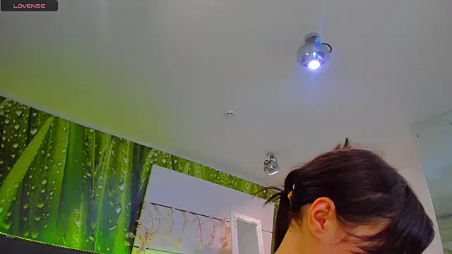 Snapshot of VeraWatts chatting on July 7, 3:09 am VeraWatts online show from July 7, 3:09 am