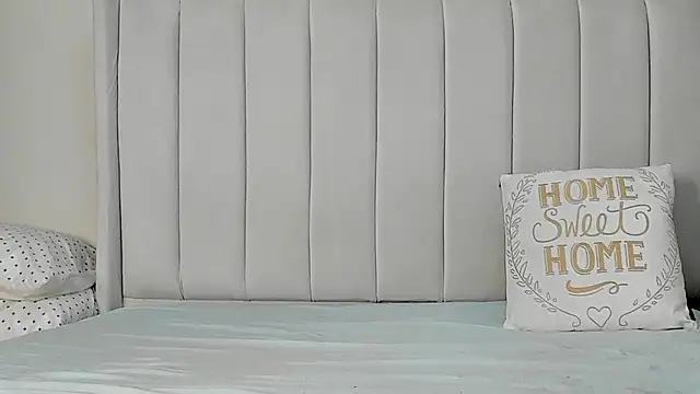 Snapshot of _heavenlysent chatting on May 19, 4:08 am heavenlysent online show from May 19, 4:08 am