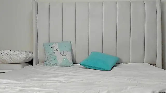 Snapshot of _heavenlysent chatting on May 28, 4:43 am heavenlysent online show from May 28, 4:43 am