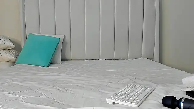 Snapshot of _heavenlysent chatting on June 8, 5:08 am heavenlysent online show from June 8, 5:08 am