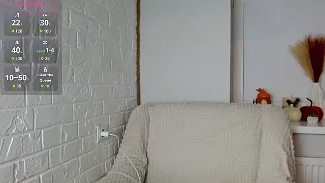 SayMeow  online show from September 25, 9:51 pm