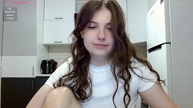 Snapshot of SayMeow_ chatting on May 11, 5:43 pm SayMeow online show from May 11, 5:43 pm