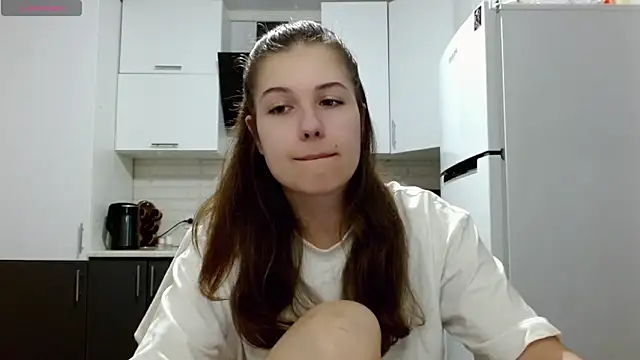 Snapshot of SayMeow_ chatting on June 6, 1:32 am SayMeow online show from June 6, 1:32 am