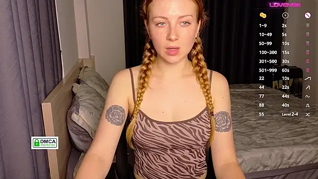 Snapshot of RedFires chatting on November 3, 9:32 am RedFires online show from November 3, 9:32 am