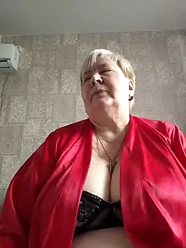 Snapshot of EffectFiona chatting on January 27, 10:49 am EffectFiona online show from January 27, 10:49 am