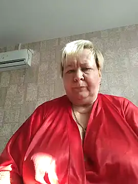 Snapshot of EffectFiona chatting on March 4, 12:22 pm EffectFiona online show from March 4, 12:22 pm