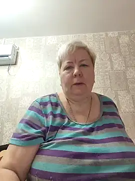 Snapshot of EffectFiona chatting on March 16, 11:14 pm EffectFiona online show from March 16, 11:14 pm