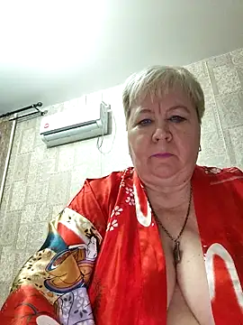 Snapshot of EffectFiona chatting on September 12, 11:04 pm EffectFiona online show from September 12, 11:04 pm