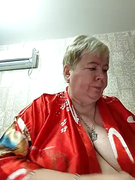 Snapshot of EffectFiona chatting on September 18, 10:45 pm EffectFiona online show from September 18, 10:45 pm