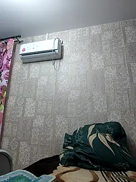 Snapshot of EffectFiona chatting on October 26, 1:22 am EffectFiona online show from October 26, 1:22 am