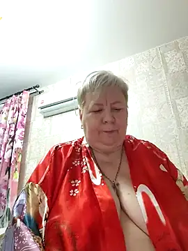 Snapshot of EffectFiona chatting on November 7, 10:54 pm EffectFiona online show from November 7, 10:54 pm