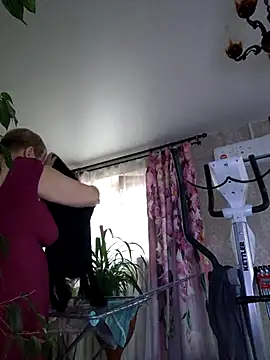 Snapshot of EffectFiona chatting on November 25, 4:34 am EffectFiona online show from November 25, 4:34 am