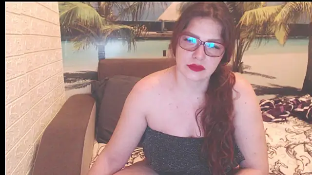 Queen  Natasha online show from November 9, 9:57 pm