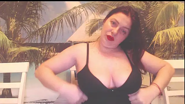 Snapshot of Queen__Natasha chatting on February 2, 9:02 pm Queen Natasha online show from February 2, 9:02 pm