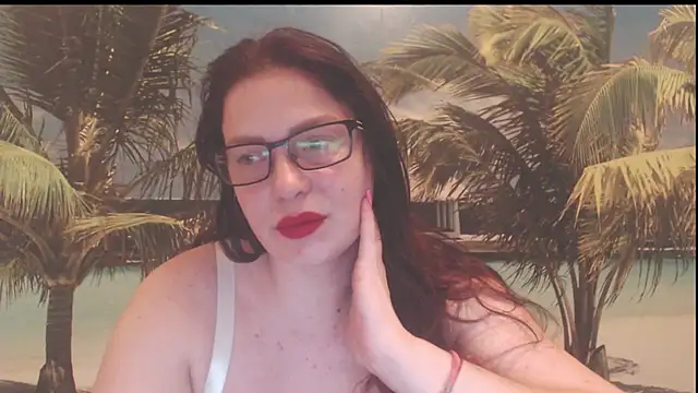Snapshot of Queen__Natasha chatting on February 15, 9:55 pm Queen Natasha online show from February 15, 9:55 pm
