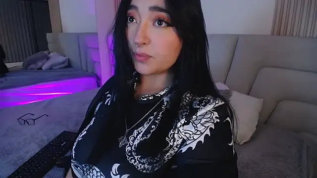 Miss Loise online show from November 14, 2:54 am