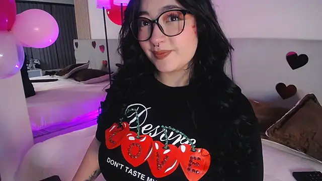 Miss Loise online show from February 13, 2:40 am