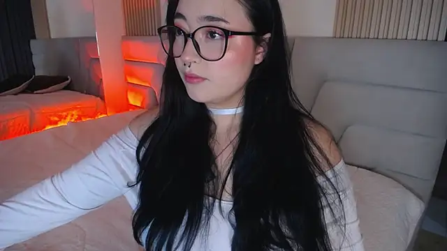 Miss Loise online show from March 5, 3:35 am