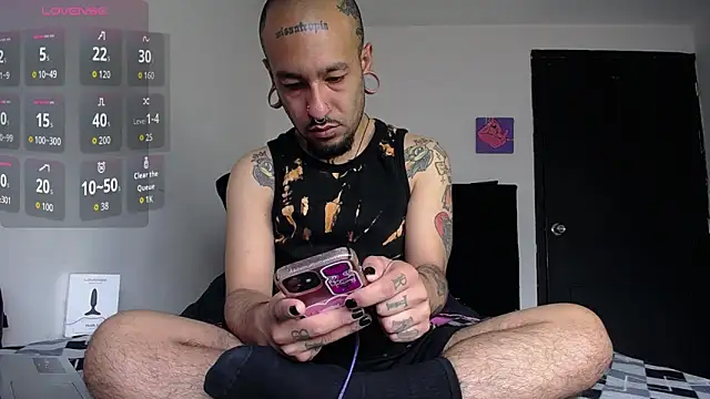 Snapshot of nika_1312 chatting on May 12, 3:42 pm nika 1312 online show from May 12, 3:42 pm