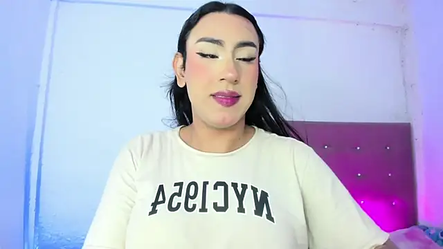 Snapshot of OSORIOMAFE chatting on December 4, 9:18 am OSORIOMAFE online show from December 4, 9:18 am