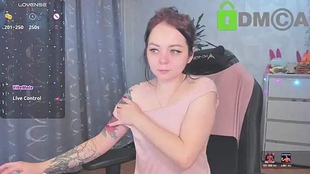 AnnyHoney  online show from December 14, 11:26 am