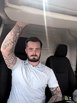 Snapshot of Brightspark22 chatting on April 10, 1:49 pm Brightspark22 online show from April 10, 1:49 pm