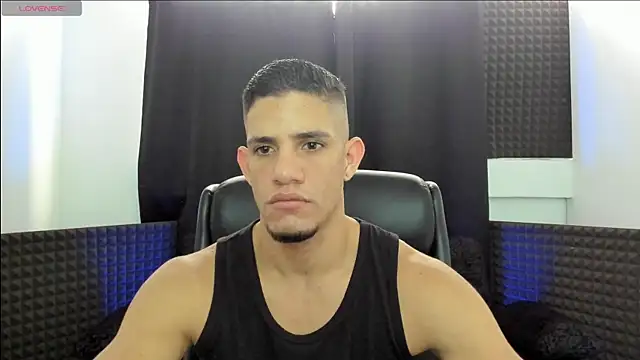 jhonnysnow17 online show from June 13, 6:39 pm