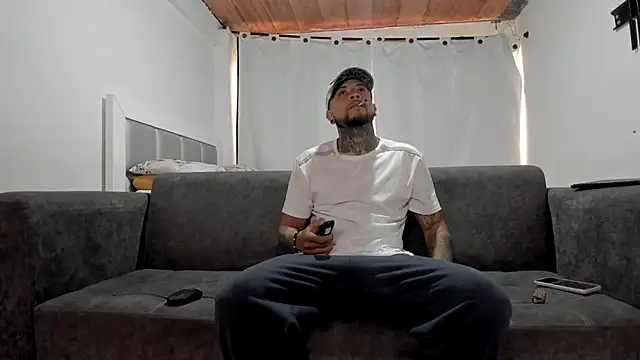 doglass costa online show from February 24, 2:37 pm