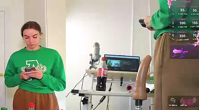 Snapshot of Miss69Ri99 chatting on February 13, 11:15 pm Miss69Ri99 online show from February 13, 11:15 pm