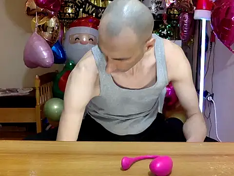 HandsomeAlfie online show from February 13, 2:07 am