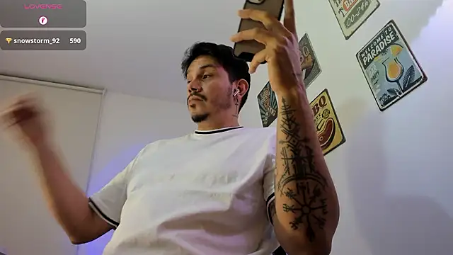 alejandro stark online show from February 2, 11:36 pm