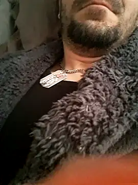 Snapshot of crisconst chatting on February 24, 12:59 pm crisconst online show from February 24, 12:59 pm