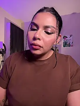 GigiiStone online show from April 29, 10:27 pm